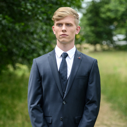 Dressmen - Bart E