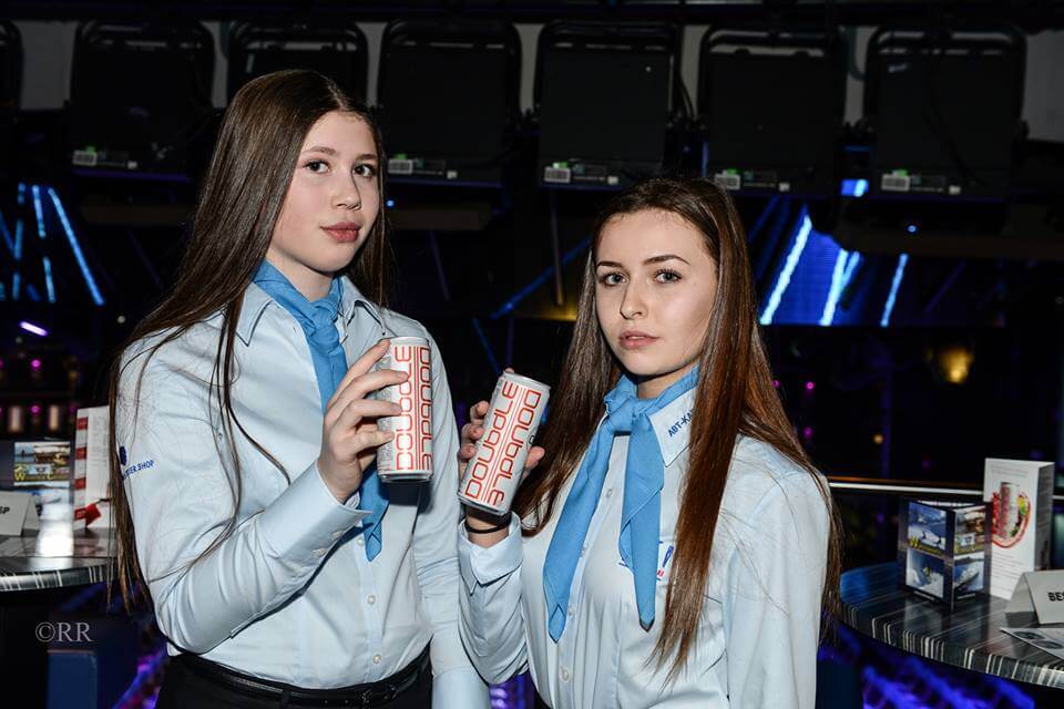 Models Inc International Hostessen pakjes