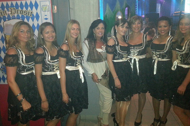 Models Inc International Hostessen pakjes